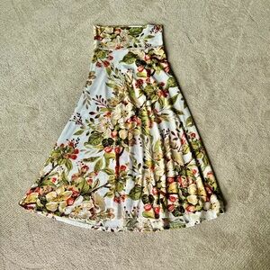 LuLaRoe Maxi Skirt -M